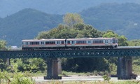 jr-230826.jpg